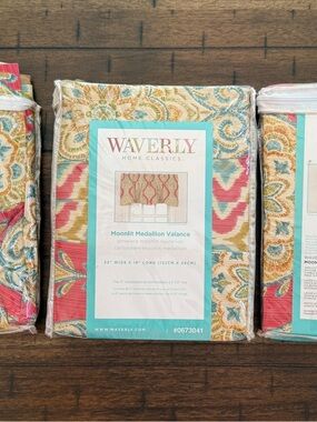 WAVERLY Curtain Rod Pocket Drapery MOONLIT MEDALLION GOLDEN VALANCE 52"x 18"